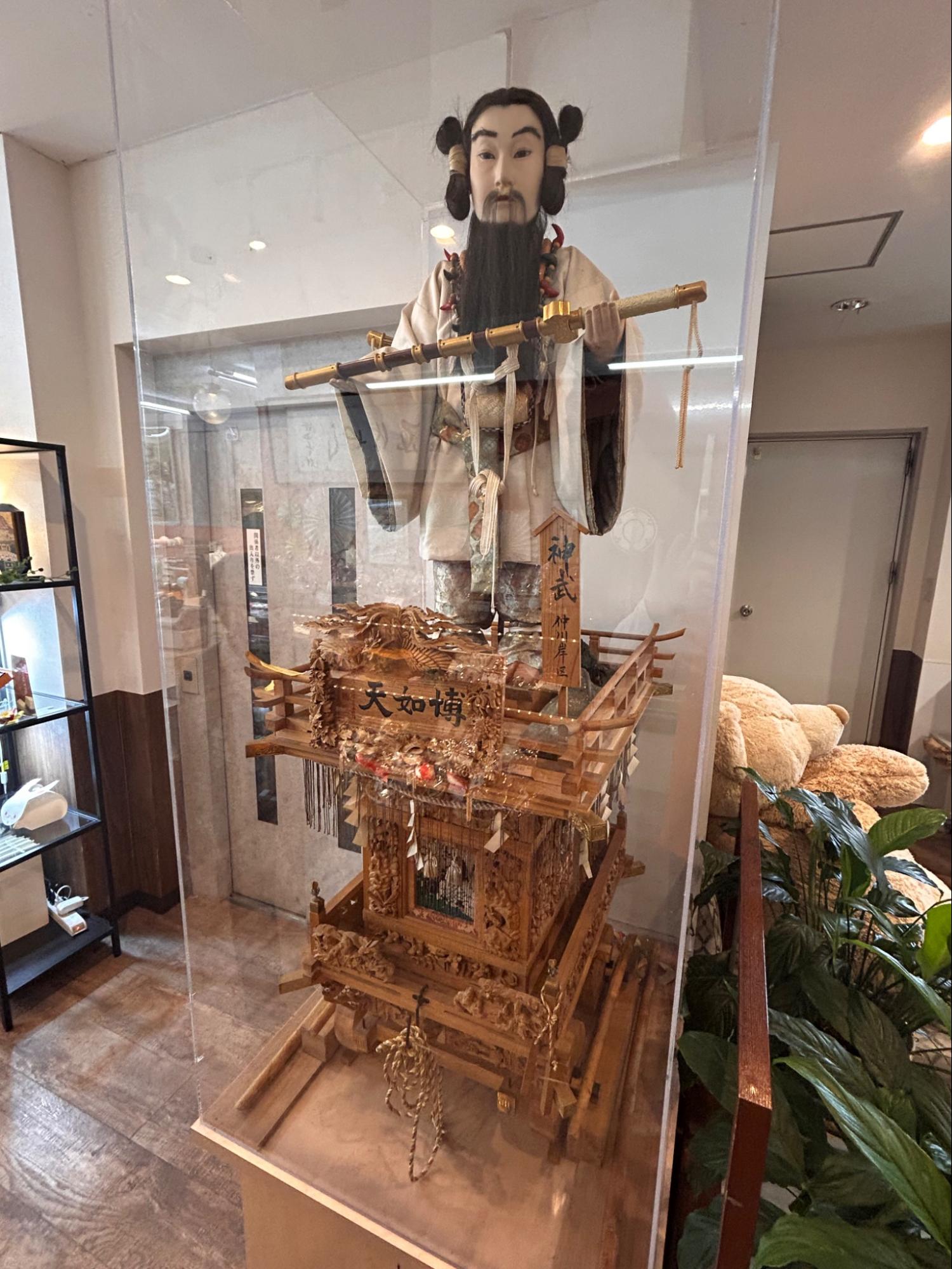 ほていやの店内に展示されている山車の模型
